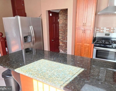 804 Hollins Street - Photo Thumbnail 18
