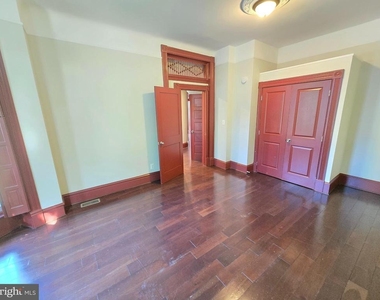 804 Hollins Street - Photo Thumbnail 24