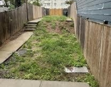 617 Kennedy Street Nw - Photo Thumbnail 7