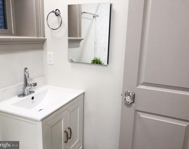 1302 E Capitol Street Ne - Photo Thumbnail 11