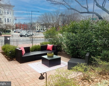 1302 E Capitol Street Ne - Photo Thumbnail 14