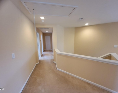 302 Lime Creek Court - Photo Thumbnail 23