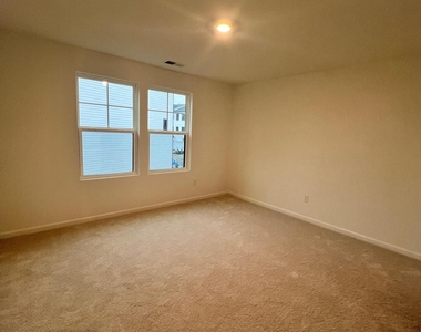 2305 Oakwood Meadows Court - Photo Thumbnail 16