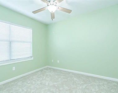1201 Grove Blvd - Photo Thumbnail 14
