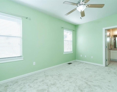 1201 Grove Blvd - Photo Thumbnail 12