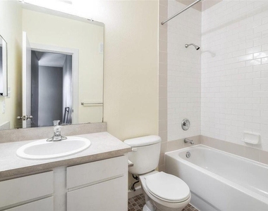 1201 Grove Blvd - Photo Thumbnail 8