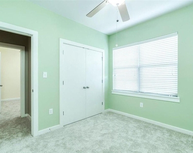 1201 Grove Blvd - Photo Thumbnail 13