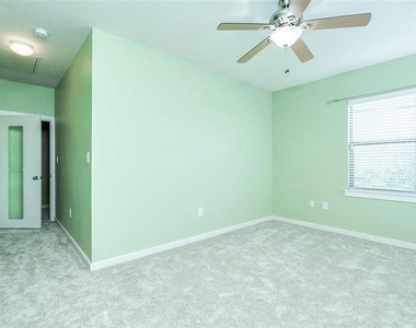 1201 Grove Blvd - Photo Thumbnail 10