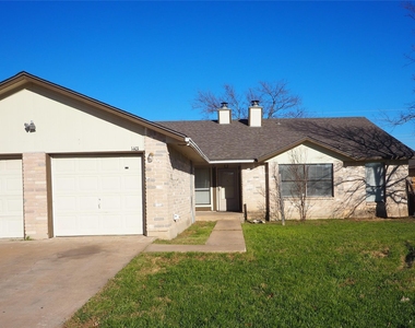 1403 Hermitage Dr - Photo Thumbnail 1