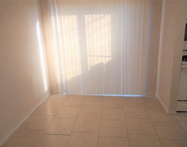 1403 Hermitage Dr - Photo Thumbnail 7