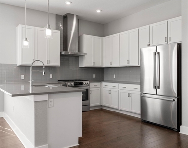 4501 Jackson Ave - Photo Thumbnail 7
