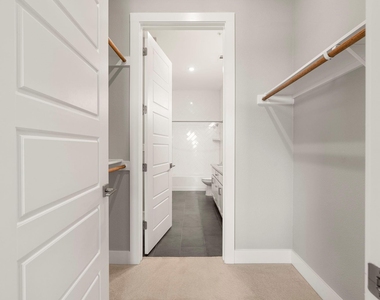 4501 Jackson Ave - Photo Thumbnail 15