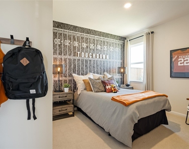 2428 Ekvall Dr - Photo Thumbnail 14