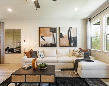 2428 Ekvall Dr - Photo Thumbnail 10