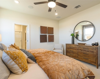 2428 Ekvall Dr - Photo Thumbnail 17