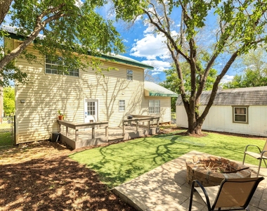 11004 Elm St - Photo Thumbnail 18