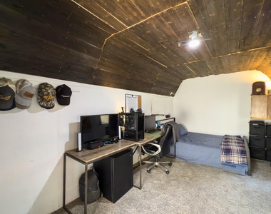 11004 Elm St - Photo Thumbnail 21