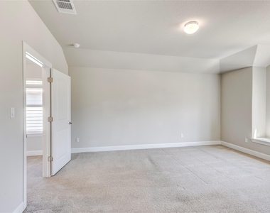 113 Riverhill Dr - Photo Thumbnail 12