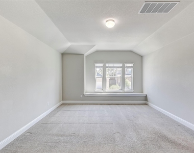 113 Riverhill Dr - Photo Thumbnail 24