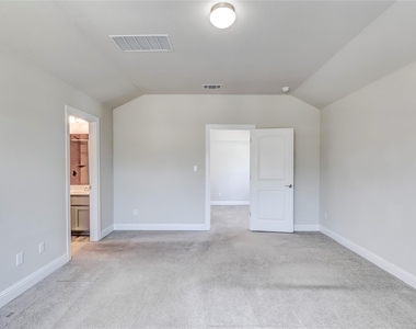 113 Riverhill Dr - Photo Thumbnail 11