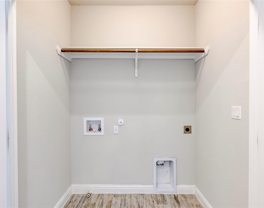 113 Riverhill Dr - Photo Thumbnail 15