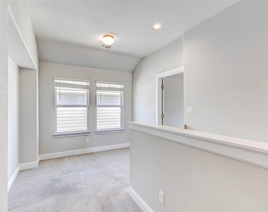 113 Riverhill Dr - Photo Thumbnail 23