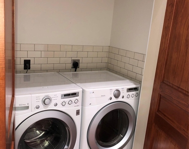 110 W 2nd St - Photo Thumbnail 5