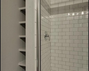 2822 Rio Grande St - Photo Thumbnail 18