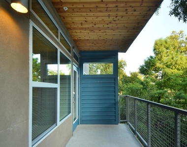 2822 Rio Grande St - Photo Thumbnail 20