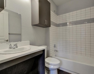 2822 Rio Grande St - Photo Thumbnail 19