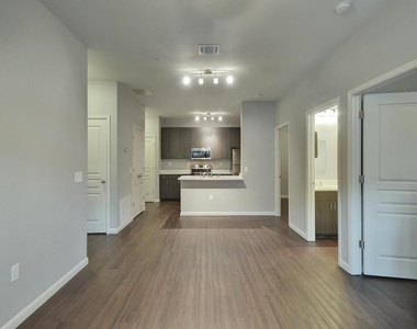 2822 Rio Grande St - Photo Thumbnail 1