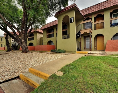 2414 Ventura Dr - Photo Thumbnail 8