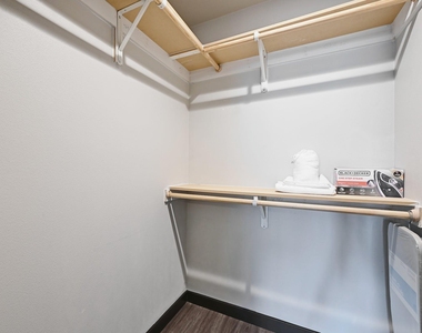 3301 Red River St - Photo Thumbnail 20
