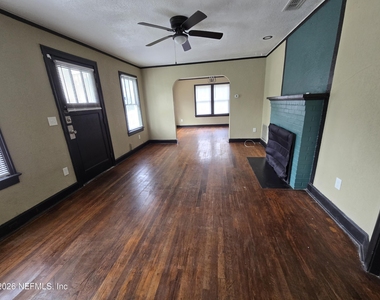 41 Tallulah Avenue - Photo Thumbnail 4