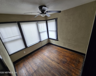 41 Tallulah Avenue - Photo Thumbnail 6