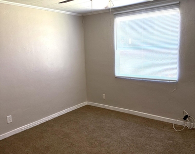 5616 Atlee Avenue - Photo Thumbnail 4