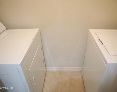 7701 Timberlin Park Boulevard - Photo Thumbnail 17