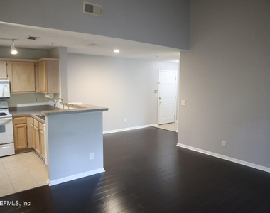 7701 Timberlin Park Boulevard - Photo Thumbnail 3