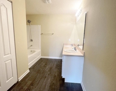 12024 Sea Grove Place - Photo Thumbnail 24