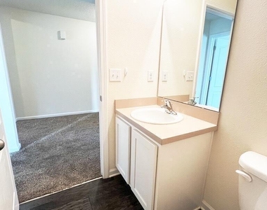 12024 Sea Grove Place - Photo Thumbnail 10