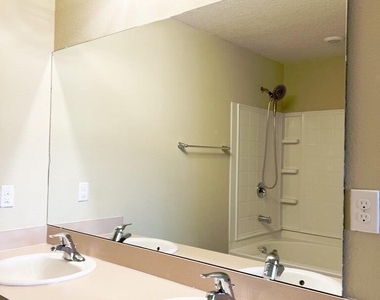 12024 Sea Grove Place - Photo Thumbnail 25
