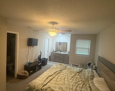 7665 Jana Lane S - Photo Thumbnail 12