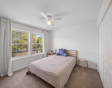 2521 Waterford Lane - Photo Thumbnail 10