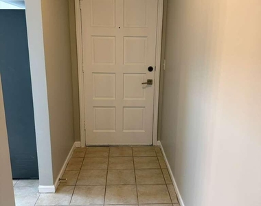 3864 La Mirada Drive - Photo Thumbnail 2