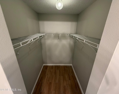 3864 La Mirada Drive - Photo Thumbnail 21