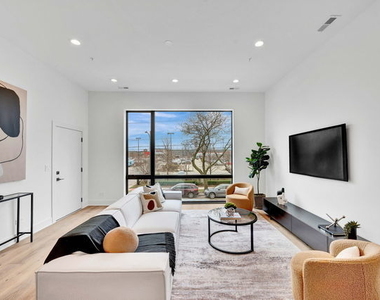 1615 W 13 Street - Photo Thumbnail 1