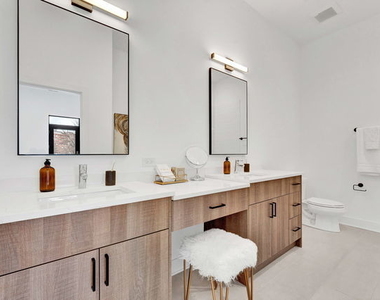 1615 W 13 Street - Photo Thumbnail 10