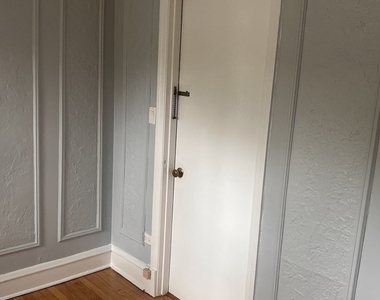 1155 N Saint Johns Avenue - Photo Thumbnail 7
