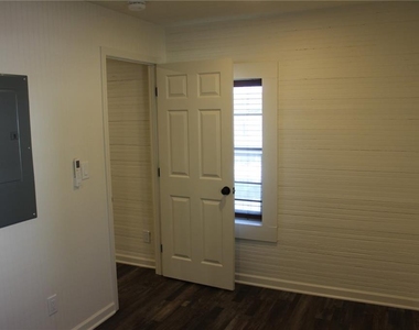 11 Liberty Street - Photo Thumbnail 11
