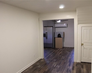 11 Liberty Street - Photo Thumbnail 7